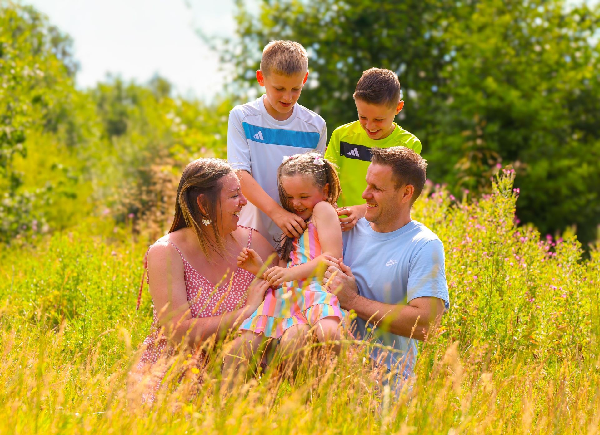 - S.M. (Family photoshoot)